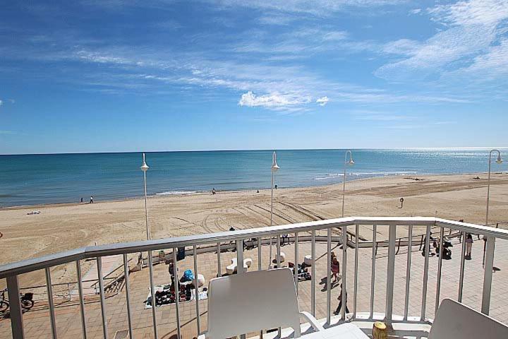 Apartamento Primera Linea Playa Centro De Guardamar Apartment Guardamar del Segura Exterior photo